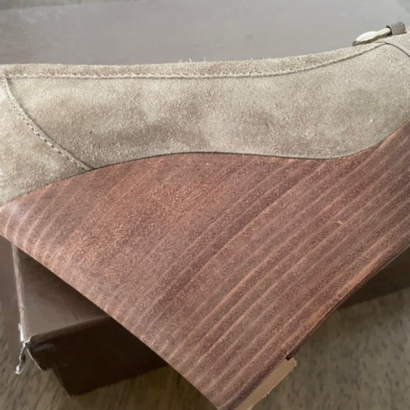 Gucci Dark Green Suede platforms size 37,5 - Picture 8 of 9